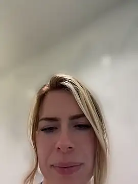 oliviafranciis webcam
