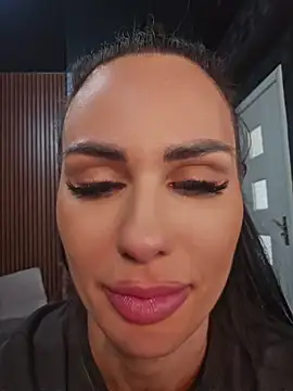 KatiaDivine webcam