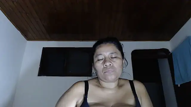 adrixxx38 live webcam