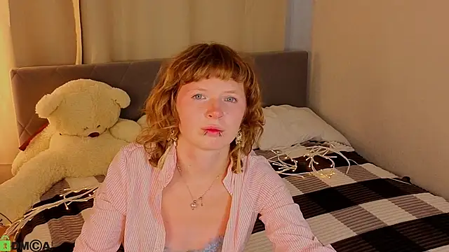 VioletDesiree webcam