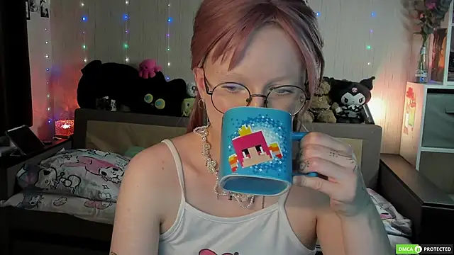 JulietFowler live sex cam