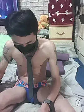 christopher1024 (Ask my age) - 哈哈哈