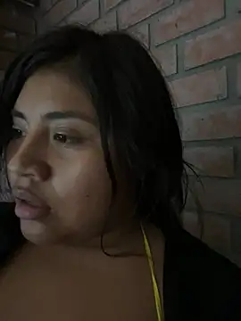 Aurora-love live cam on StripChat