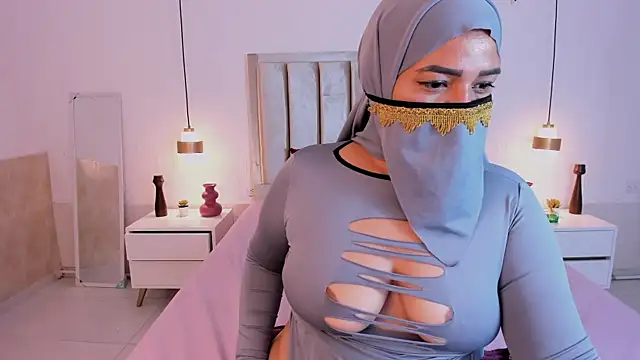 amira_farahh (F young) - twreking for daddy