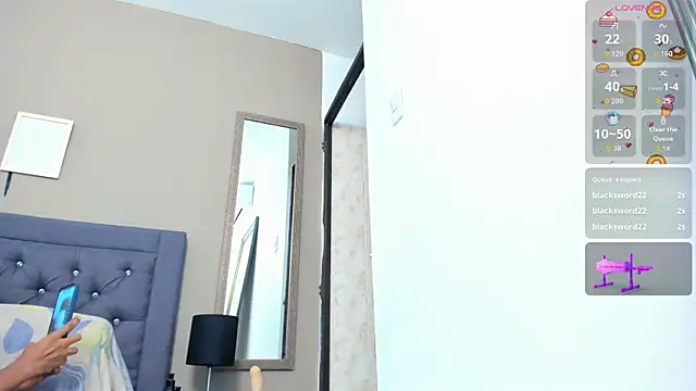 ElisabethMassey webcam