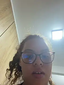 AlesiaCooper webcam
