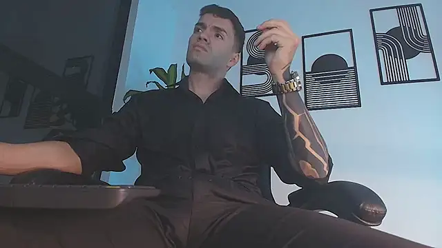 ALPHA_DOMINUS_ live cam on StripChat