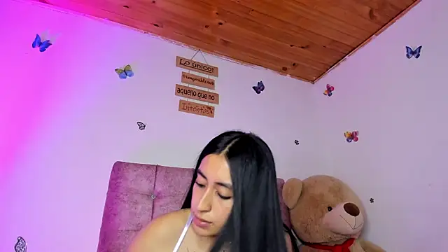 Lia_Roses3x webcam