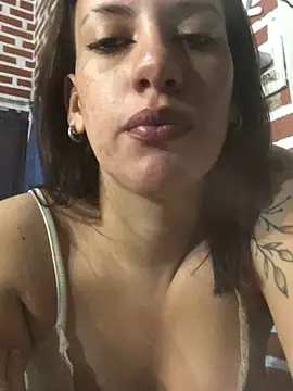 Camilaamorocha webcam