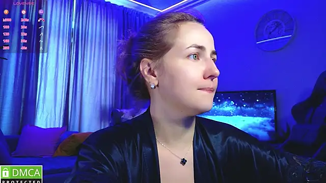 Mira_Mermayd live cam on StripChat