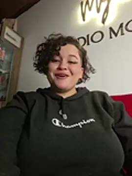 Damian_Rock live cam on StripChat