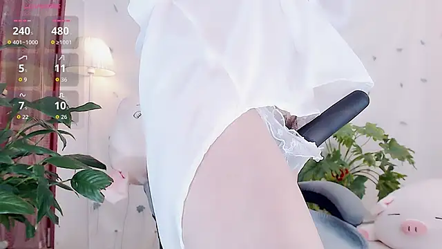 yaoyao-baby520 live webcam show