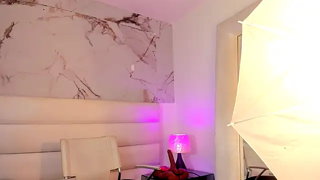 emily_lady20's room