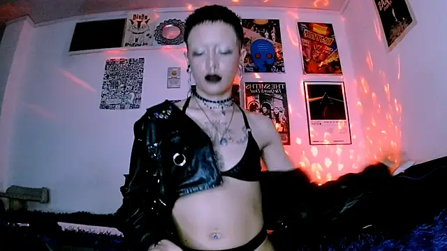 plutonbluemooon333 webcam