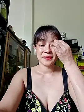 Baby-bigboobs2026 webcam