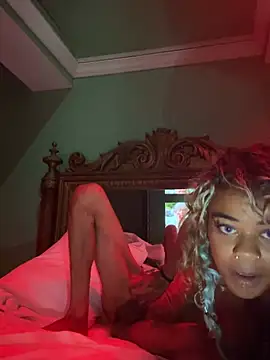 FetishFaeBae live cam on StripChat