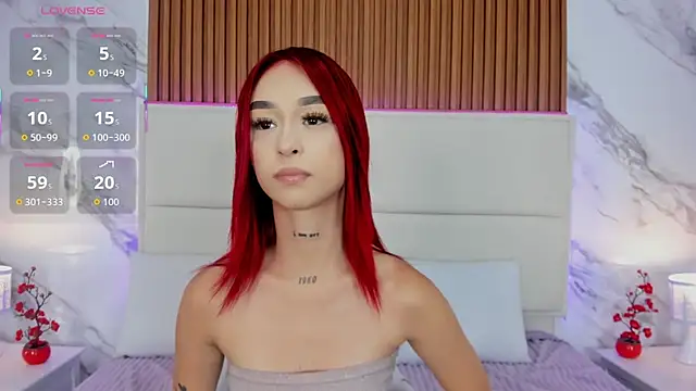 _bella_rossee_ (F teen) - fingers in pussy