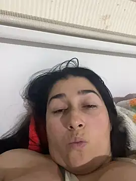 andreaisis2 live cam on StripChat