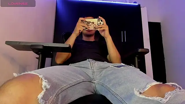 Liam_Mateo webcam