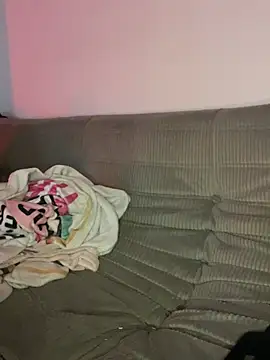 elliepixie live cam on StripChat