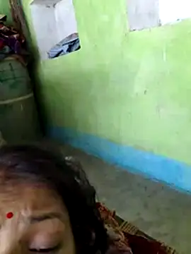 Cut_uma825 webcam