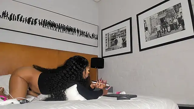 thee_sexy_goddess (F young) - a very messy time..!