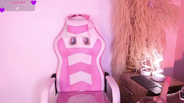CristineRainn_ webcam