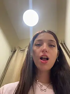 DollyTall live webcam show