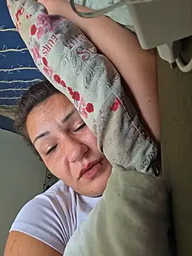 Hausverbot3 live cam on StripChat