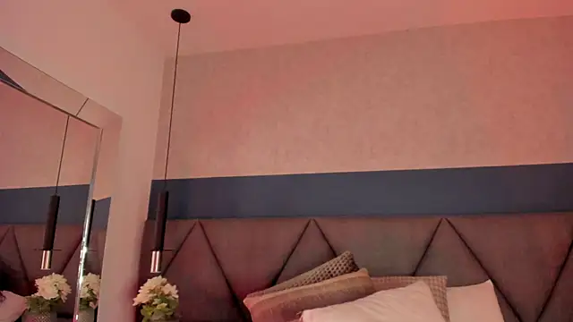 Amber_Santana live cam on StripChat