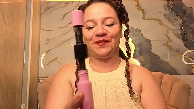 Cony_curly_b webcam