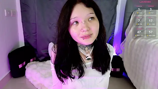 lein_bone (F teen) - take off panties