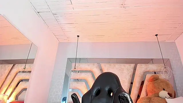 AngelineHeet webcam