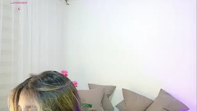 KylieVennet webcam