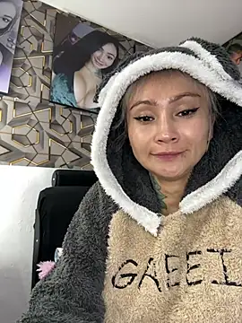 Adrii_whiite webcam