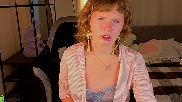 VioletDesiree webcam