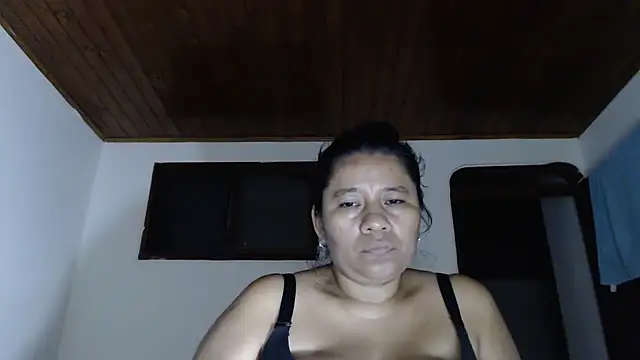 adrixxx38 webcam