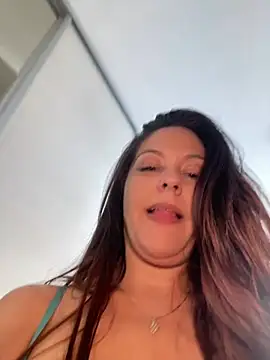 bellafreakyfun webcam
