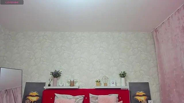 KattyPeachX webcam