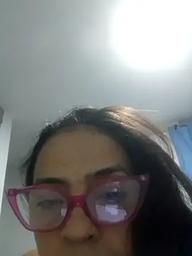 Ragnia_Duxx webcam