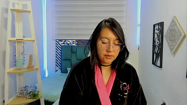 Aria_Santana_ webcam