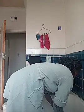 sluttylaura21 webcam