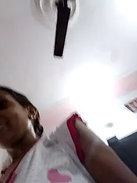 Sexy-Kajal2 webcam