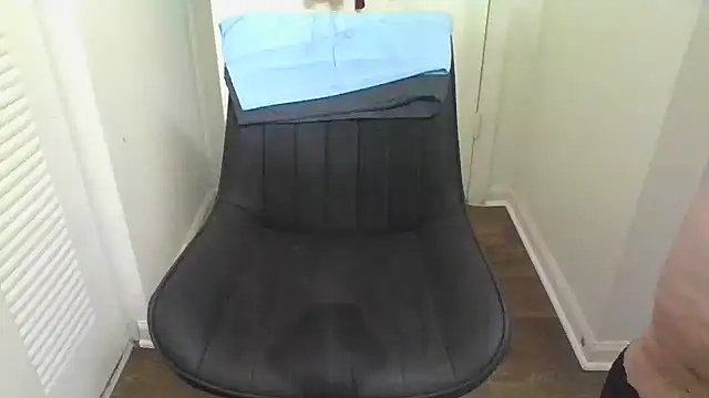 JuicyjuiceMilf webcam