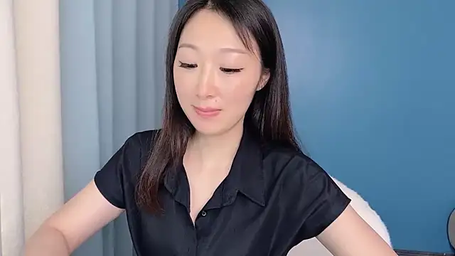 ella55-- webcam