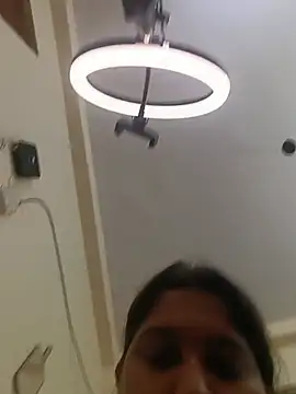 Cute_avni099 webcam