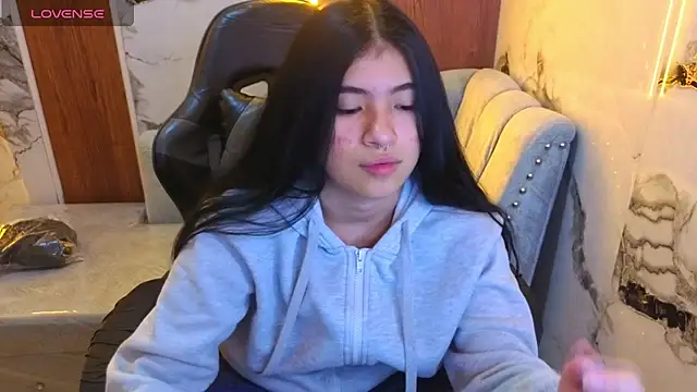 alesia_v_v webcam
