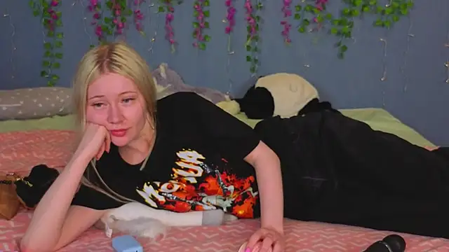 Lillie_Berry webcam