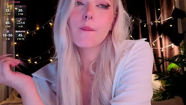 ShyniAlice webcam