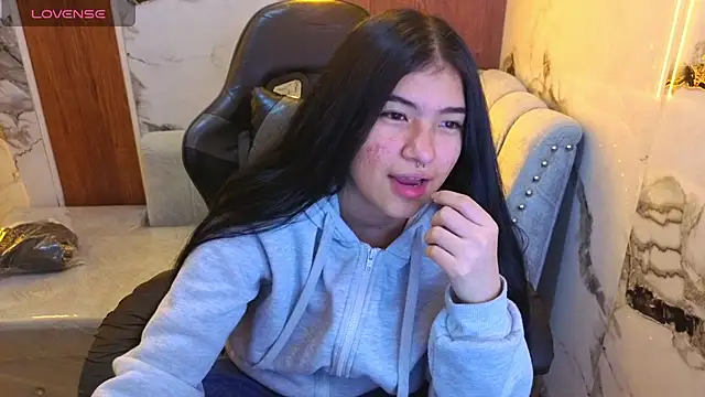 alesia_v_v webcam